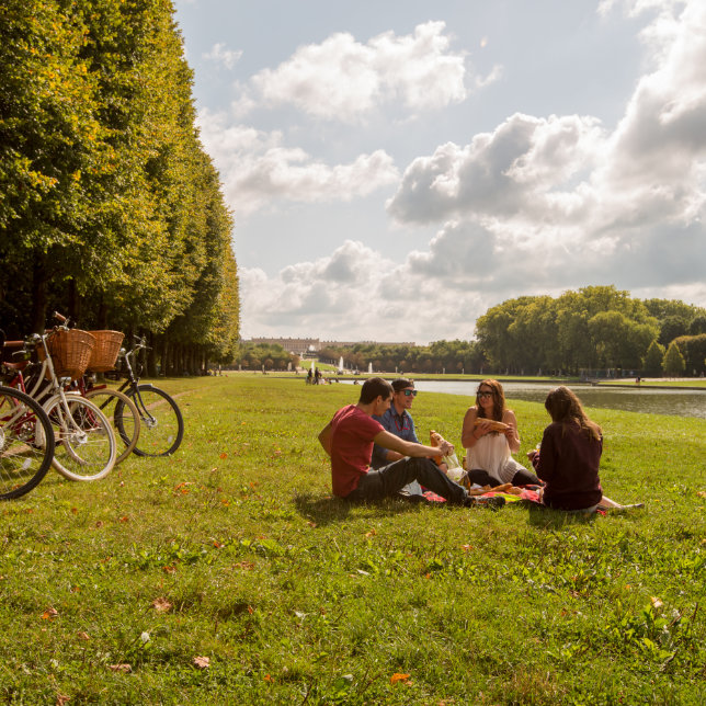 Versailles Food and Palace Bike Tour with Boutique Tours